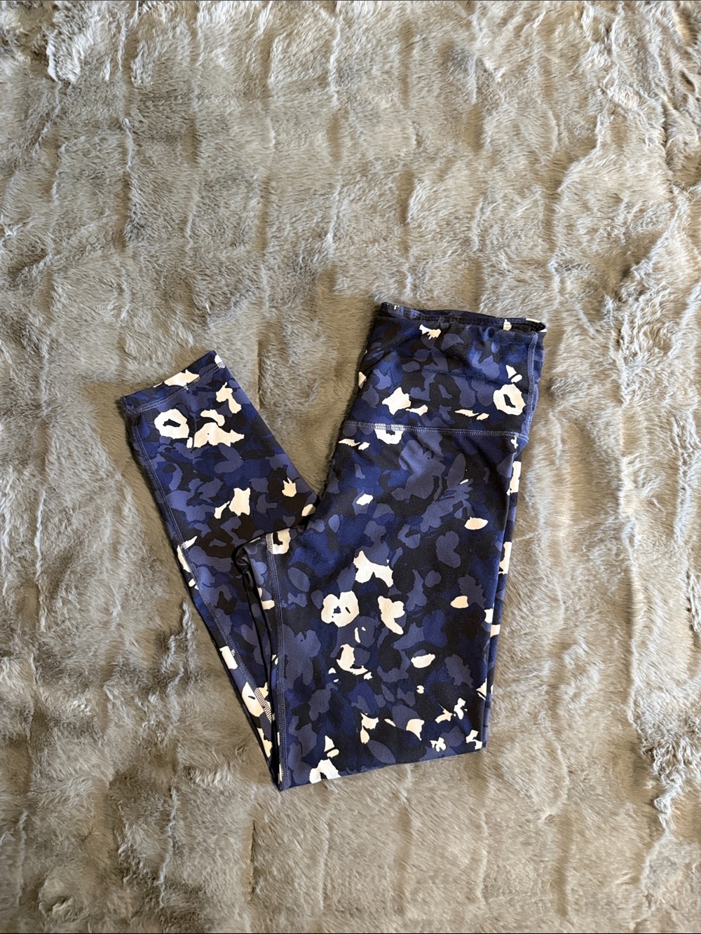 Old Navy Navy Blue Floral-Print Leggings